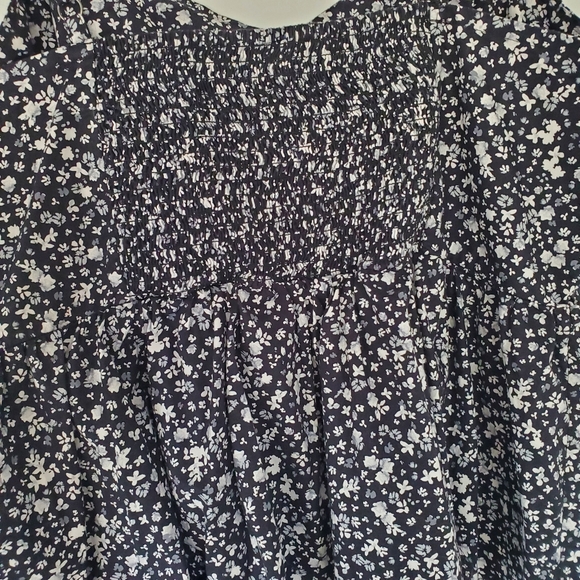 OLD NAVY Sz XXL Black Ditsy Floral Smocked Cami Tank Spaghetti Straps V-Neck - Picture 10 of 14